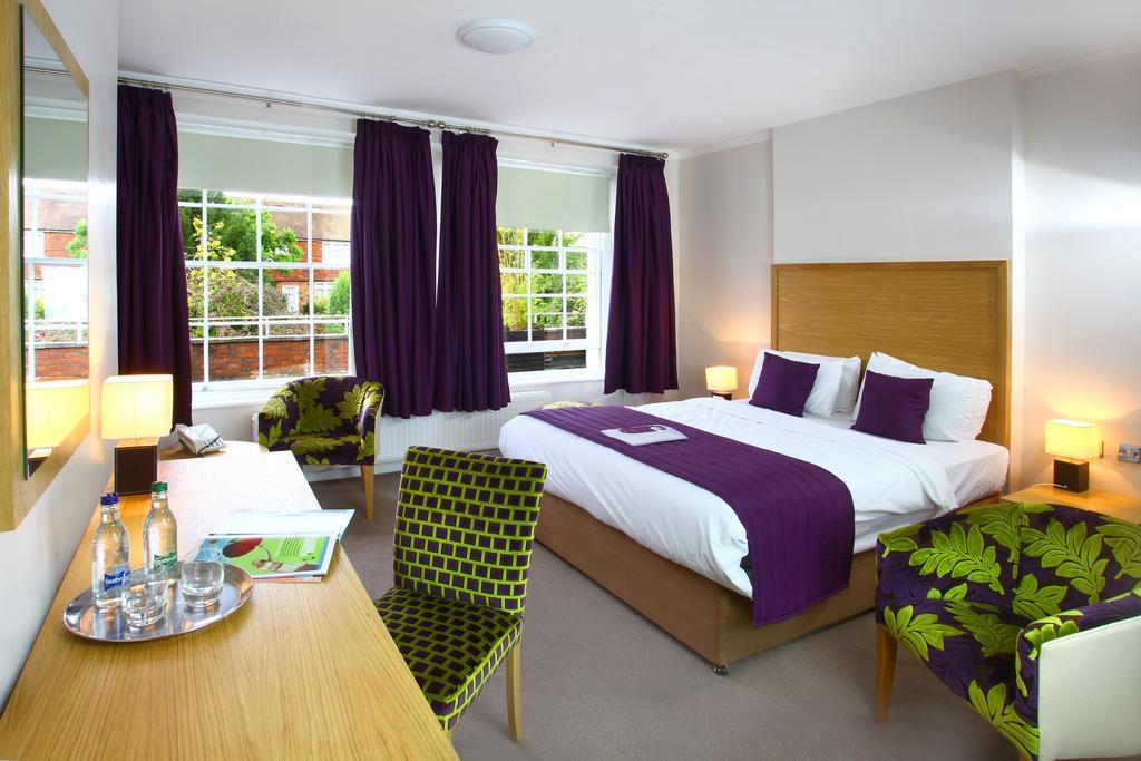 The Chequers Hotel Newbury Kültér fotó